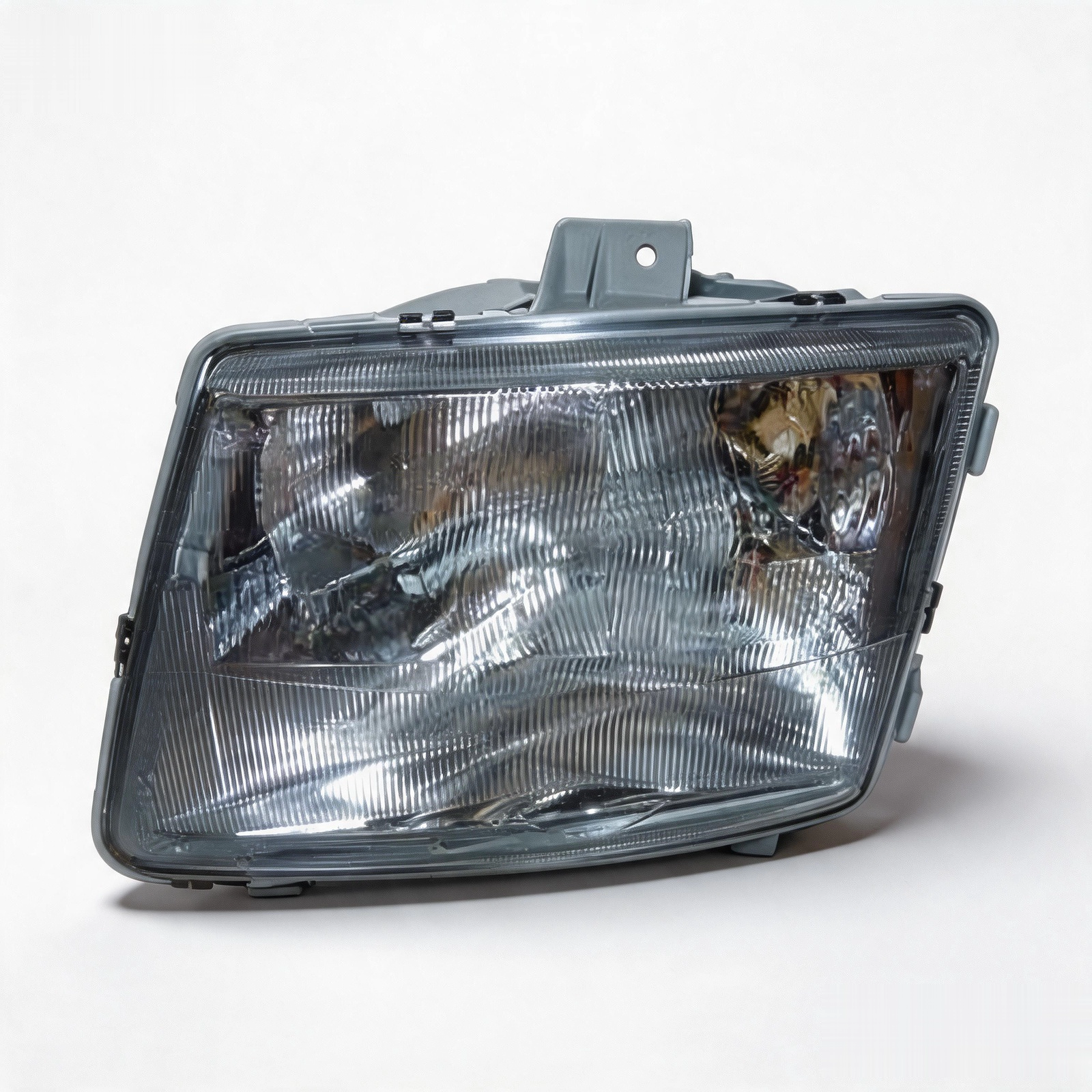 VALEO 带灯泡的（新）头灯 For MERCEDES BENZ Bj. 1995 2003 A6388200661 67629795