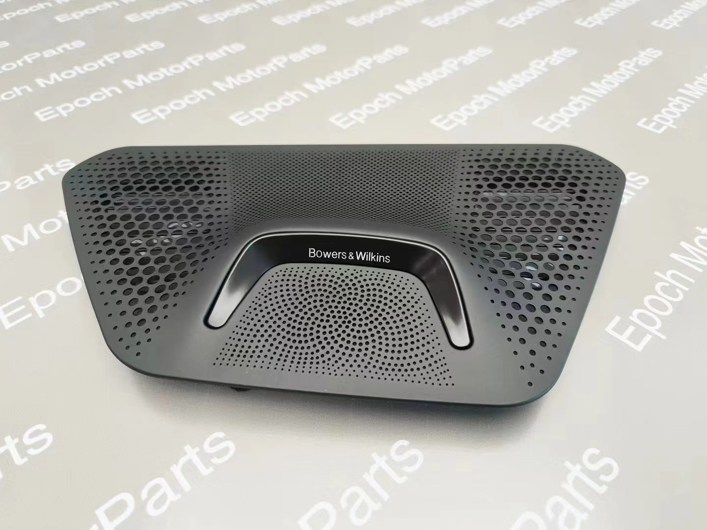 适用于宝马新3系5系x3x4x5x6升降中置发光盖板喇叭改装升级氛围灯
